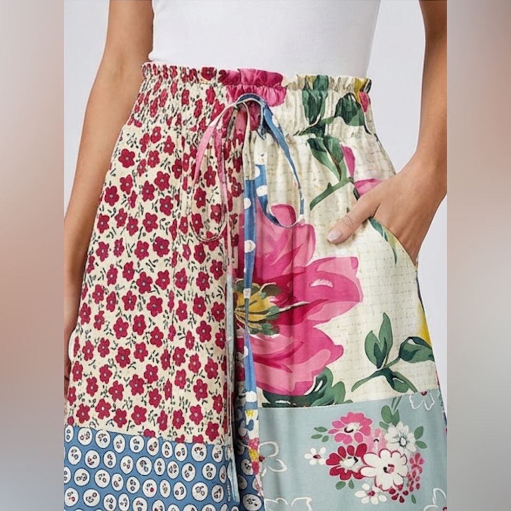Boho Flowy Floral Wide Leg Pants - Picture 4 of 10